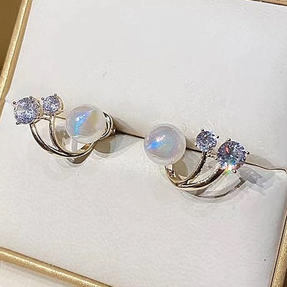 Luxe Gold Tone Faux Pearl Cubic Zirconia Earrings - Picture 4 of 5